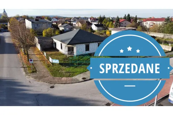 łódzkie, bełchatowski, Szczerców, Na sprzedaż zabudwana nieruchomość z dużym potencjałem w Szczercowie.